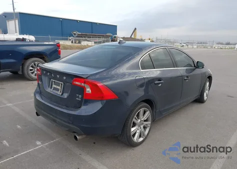 2013 Volvo S60 T5/T5 Platinum/T5 Premier/T5 Premier Plus from USA, damaged, VIN YV1612FH5D2174828